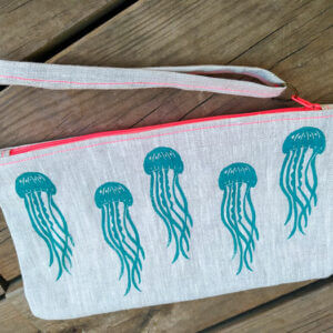 BEACH-POUCH-JELLYFISH-LARGE